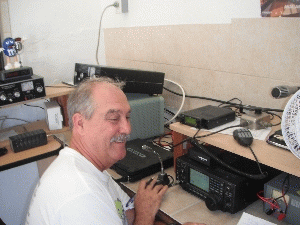 DSCF0135.JPG (6095301 bytes)