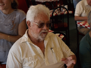 PC210158.jpg (1923924 bytes)