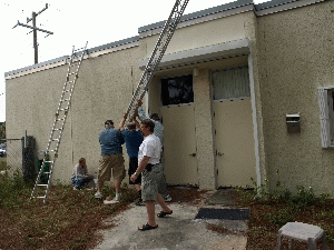 PC220247.jpg (2215258 bytes)